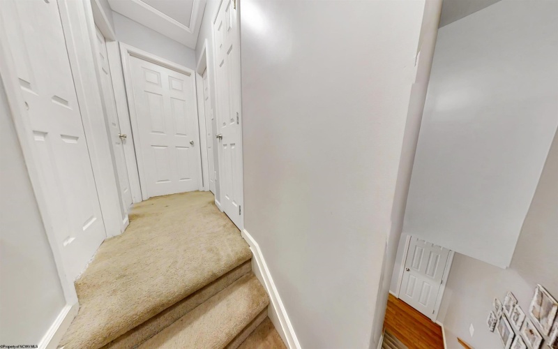 6 Sophie Lane, Bunker Hill, West Virginia 25413, 3 Bedrooms Bedrooms, 6 Rooms Rooms,2 BathroomsBathrooms,Single Family Attached,For Sale,Sophie,10164195