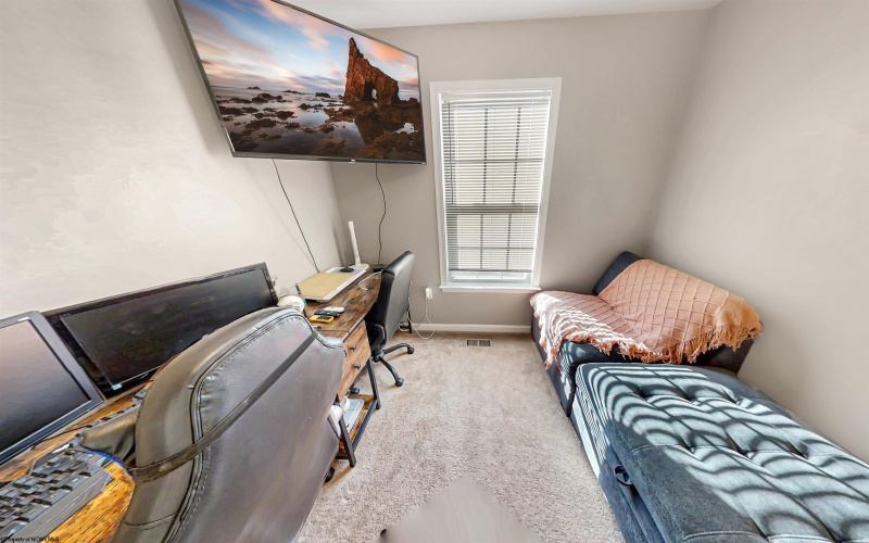 6 Sophie Lane, Bunker Hill, West Virginia 25413, 3 Bedrooms Bedrooms, 6 Rooms Rooms,2 BathroomsBathrooms,Single Family Attached,For Sale,Sophie,10164195