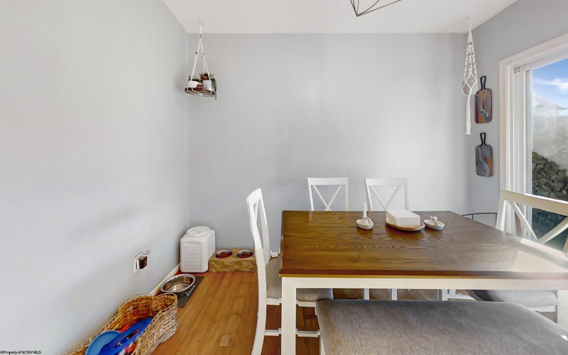 6 Sophie Lane, Bunker Hill, West Virginia 25413, 3 Bedrooms Bedrooms, 6 Rooms Rooms,2 BathroomsBathrooms,Single Family Attached,For Sale,Sophie,10164195