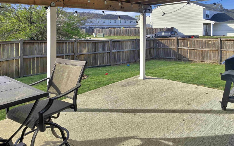 6 Sophie Lane, Bunker Hill, West Virginia 25413, 3 Bedrooms Bedrooms, 6 Rooms Rooms,2 BathroomsBathrooms,Single Family Attached,For Sale,Sophie,10164195