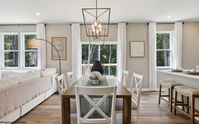 339 Dye Lane, Morgantown, West Virginia 26501, 4 Bedrooms Bedrooms, 8 Rooms Rooms,2 BathroomsBathrooms,Single Family Detached,For Sale,Dye,10164197