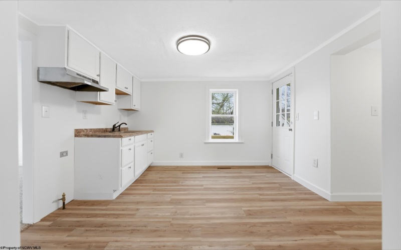 31 2nd Street, Westover, West Virginia 26501, 2 Bedrooms Bedrooms, 5 Rooms Rooms,1 BathroomBathrooms,Single Family Detached,For Sale,2nd,10164196 31 2nd Street, Westover, West Virginia 26501, 2 Bedrooms Bedrooms, 5 Rooms Rooms,1 BathroomBathrooms,Single Family Detached,For Sale,2nd,10164196