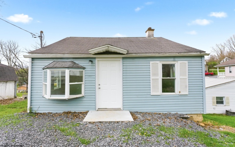 31 2nd Street, Westover, West Virginia 26501, 2 Bedrooms Bedrooms, 5 Rooms Rooms,1 BathroomBathrooms,Single Family Detached,For Sale,2nd,10164196 31 2nd Street, Westover, West Virginia 26501, 2 Bedrooms Bedrooms, 5 Rooms Rooms,1 BathroomBathrooms,Single Family Detached,For Sale,2nd,10164196