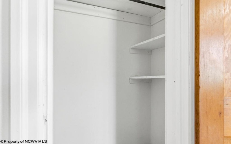 110 Smith Street, Bridgeport, West Virginia 26330-9999, 3 Bedrooms Bedrooms, 6 Rooms Rooms,1 BathroomBathrooms,Single Family Detached,For Sale,Smith,10164194