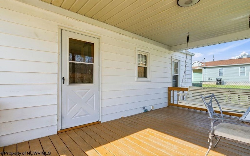 110 Smith Street, Bridgeport, West Virginia 26330-9999, 3 Bedrooms Bedrooms, 6 Rooms Rooms,1 BathroomBathrooms,Single Family Detached,For Sale,Smith,10164194