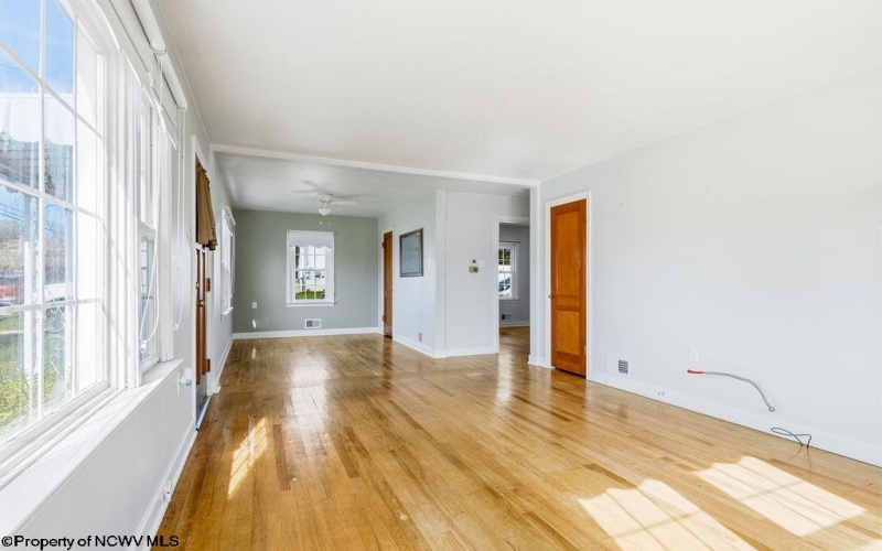 110 Smith Street, Bridgeport, West Virginia 26330-9999, 3 Bedrooms Bedrooms, 6 Rooms Rooms,1 BathroomBathrooms,Single Family Detached,For Sale,Smith,10164194