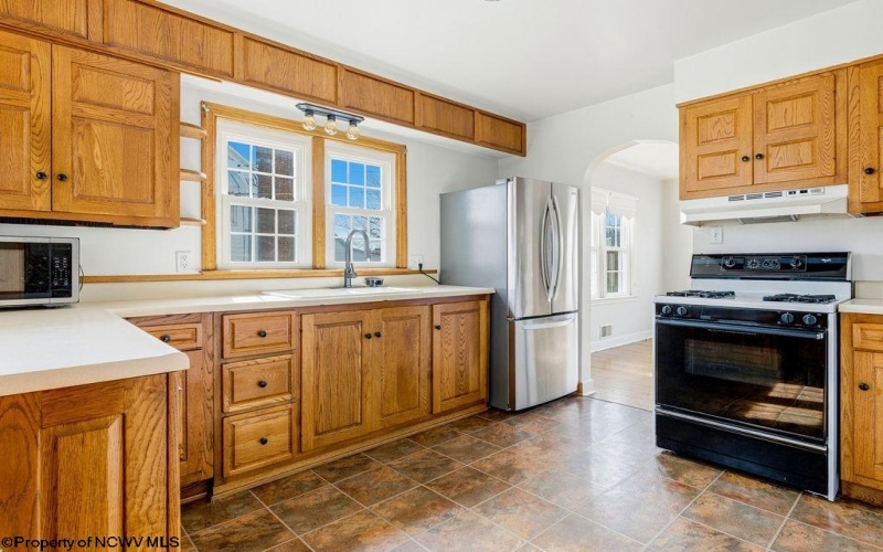 110 Smith Street, Bridgeport, West Virginia 26330-9999, 3 Bedrooms Bedrooms, 6 Rooms Rooms,1 BathroomBathrooms,Single Family Detached,For Sale,Smith,10164194