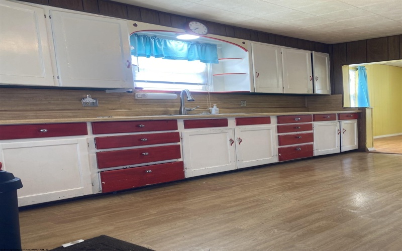 51 Pleasantview Road, Rivesville, West Virginia 26588, 3 Bedrooms Bedrooms, 6 Rooms Rooms,1 BathroomBathrooms,Single Family Detached,For Sale,Pleasantview,10164200