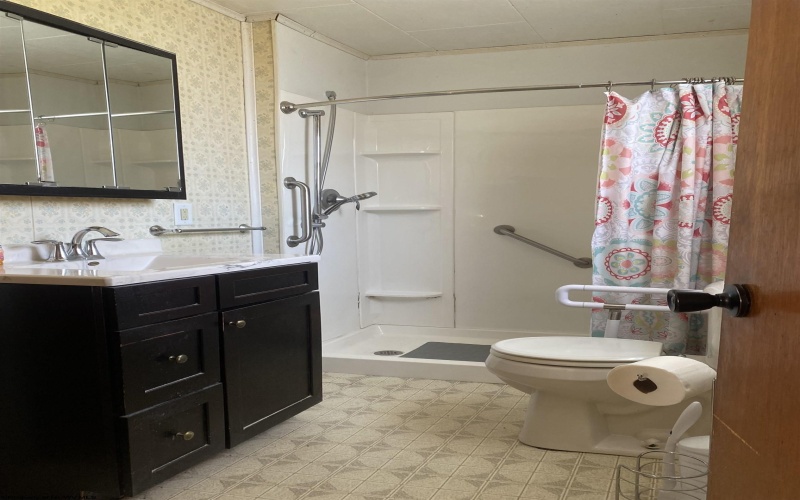 51 Pleasantview Road, Rivesville, West Virginia 26588, 3 Bedrooms Bedrooms, 6 Rooms Rooms,1 BathroomBathrooms,Single Family Detached,For Sale,Pleasantview,10164200