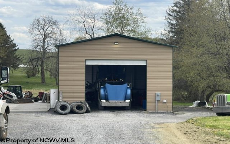 83 3rd Street, Bretz, West Virginia 26524, 4 Bedrooms Bedrooms, 7 Rooms Rooms,2 BathroomsBathrooms,Single Family Detached,For Sale,3rd,10164203 83 3rd Street, Bretz, West Virginia 26524, 4 Bedrooms Bedrooms, 7 Rooms Rooms,2 BathroomsBathrooms,Single Family Detached,For Sale,3rd,10164203