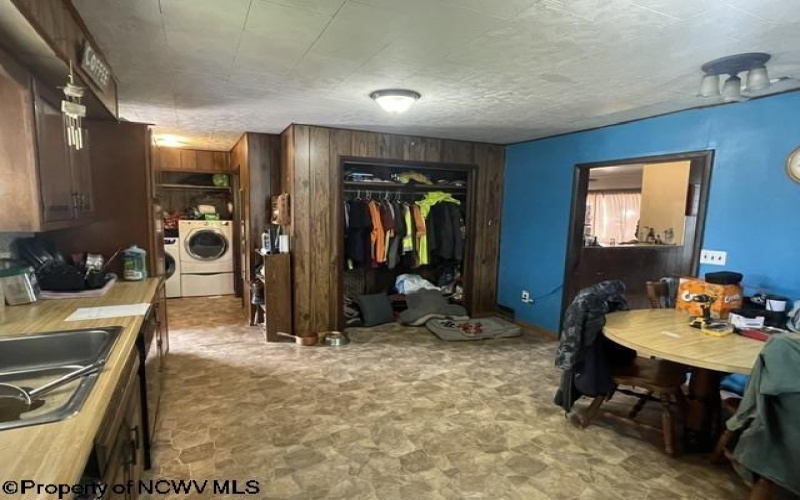 83 3rd Street, Bretz, West Virginia 26524, 4 Bedrooms Bedrooms, 7 Rooms Rooms,2 BathroomsBathrooms,Single Family Detached,For Sale,3rd,10164203 83 3rd Street, Bretz, West Virginia 26524, 4 Bedrooms Bedrooms, 7 Rooms Rooms,2 BathroomsBathrooms,Single Family Detached,For Sale,3rd,10164203