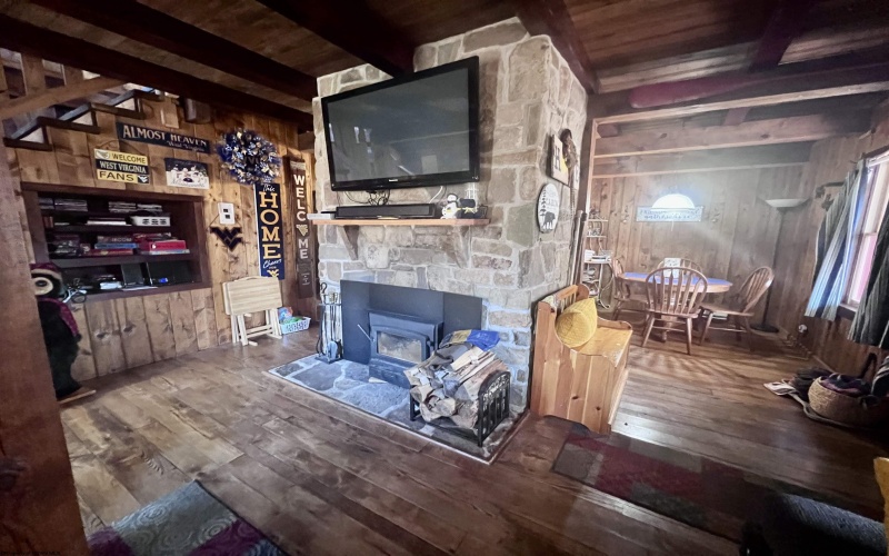 116 Blackdog Run Road, Bowden, West Virginia 26254, 3 Bedrooms Bedrooms, 7 Rooms Rooms,2 BathroomsBathrooms,Single Family Detached,For Sale,Blackdog Run,10164205