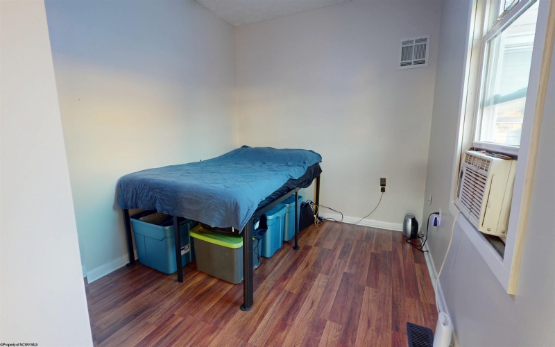 434 Center Street, Morgantown, West Virginia 26505, 2 Bedrooms Bedrooms, 5 Rooms Rooms,1 BathroomBathrooms,Single Family Detached,For Sale,Center,10164210