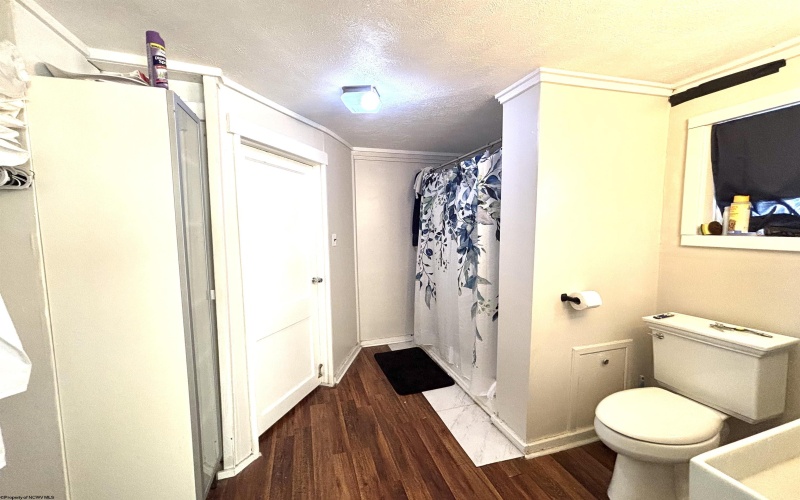 434 Center Street, Morgantown, West Virginia 26505, 2 Bedrooms Bedrooms, 5 Rooms Rooms,1 BathroomBathrooms,Single Family Detached,For Sale,Center,10164210