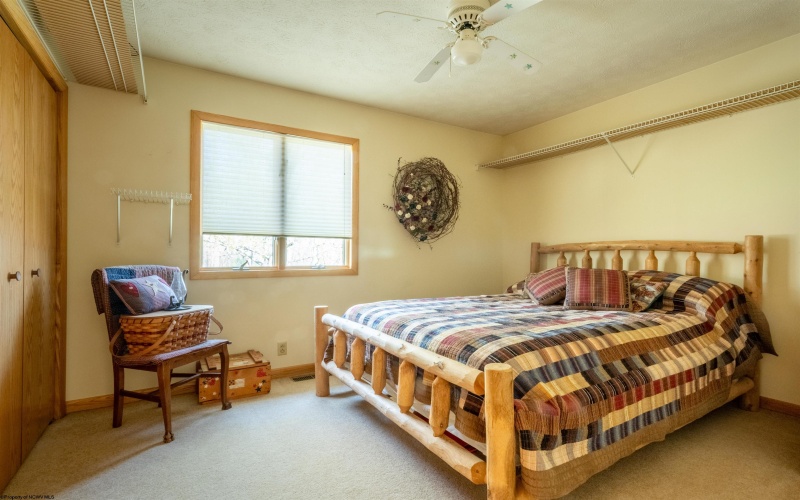 3726 Swallowtail Drive, Morgantown, West Virginia 26508, 3 Bedrooms Bedrooms, 8 Rooms Rooms,3 BathroomsBathrooms,Single Family Detached,For Sale,Swallowtail,10164221