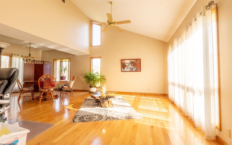 3726 Swallowtail Drive, Morgantown, West Virginia 26508, 3 Bedrooms Bedrooms, 8 Rooms Rooms,3 BathroomsBathrooms,Single Family Detached,For Sale,Swallowtail,10164221