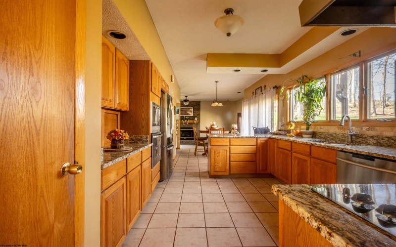 3726 Swallowtail Drive, Morgantown, West Virginia 26508, 3 Bedrooms Bedrooms, 8 Rooms Rooms,3 BathroomsBathrooms,Single Family Detached,For Sale,Swallowtail,10164221