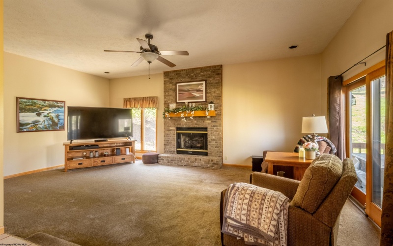 3726 Swallowtail Drive, Morgantown, West Virginia 26508, 3 Bedrooms Bedrooms, 8 Rooms Rooms,3 BathroomsBathrooms,Single Family Detached,For Sale,Swallowtail,10164221