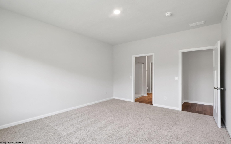 1019 Worthington Drive, Bridgeport, West Virginia 26330, 3 Bedrooms Bedrooms, 5 Rooms Rooms,2 BathroomsBathrooms,Single Family Detached,For Sale,Worthington,0,10164219