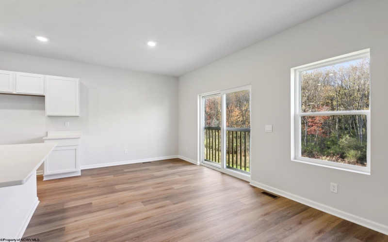 1019 Worthington Drive, Bridgeport, West Virginia 26330, 3 Bedrooms Bedrooms, 5 Rooms Rooms,2 BathroomsBathrooms,Single Family Detached,For Sale,Worthington,0,10164219