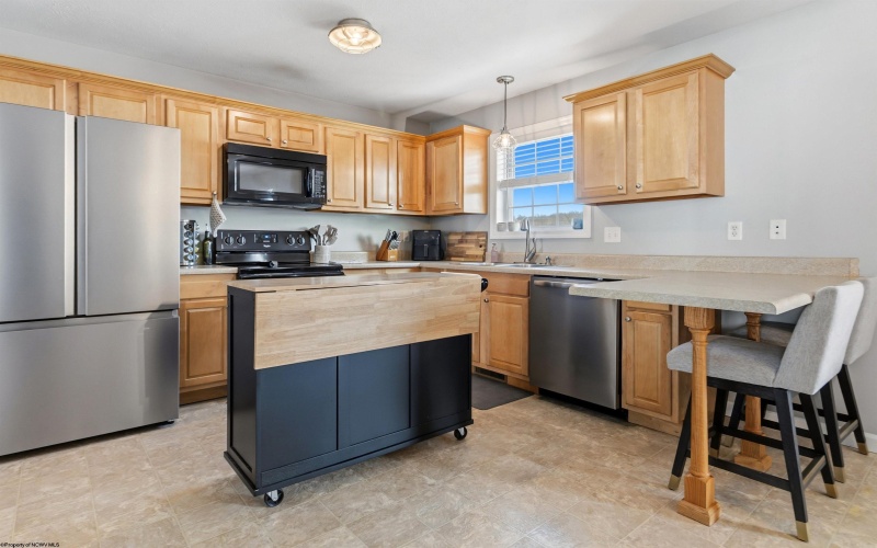 134 Summits Ridge, Morgantown, West Virginia 26508, 3 Bedrooms Bedrooms, 8 Rooms Rooms,2 BathroomsBathrooms,Single Family Detached,For Sale,Summits,10164218