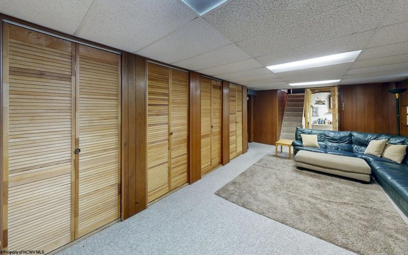 484 Lawnview Drive, Morgantown, West Virginia 26505, 4 Bedrooms Bedrooms, 7 Rooms Rooms,2 BathroomsBathrooms,Single Family Detached,For Sale,Lawnview,10164207