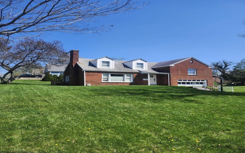 472 Kiwanis Avenue, Morgantown, West Virginia 26505, 3 Bedrooms Bedrooms, 6 Rooms Rooms,2 BathroomsBathrooms,Single Family Detached,For Sale,Kiwanis,10164160