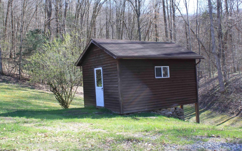 820 Ponderosa Drive, Cowen, West Virginia 26206, 2 Bedrooms Bedrooms, 6 Rooms Rooms,1 BathroomBathrooms,Single Family Detached,For Sale,Ponderosa,10164224 820 Ponderosa Drive, Cowen, West Virginia 26206, 2 Bedrooms Bedrooms, 6 Rooms Rooms,1 BathroomBathrooms,Single Family Detached,For Sale,Ponderosa,10164224