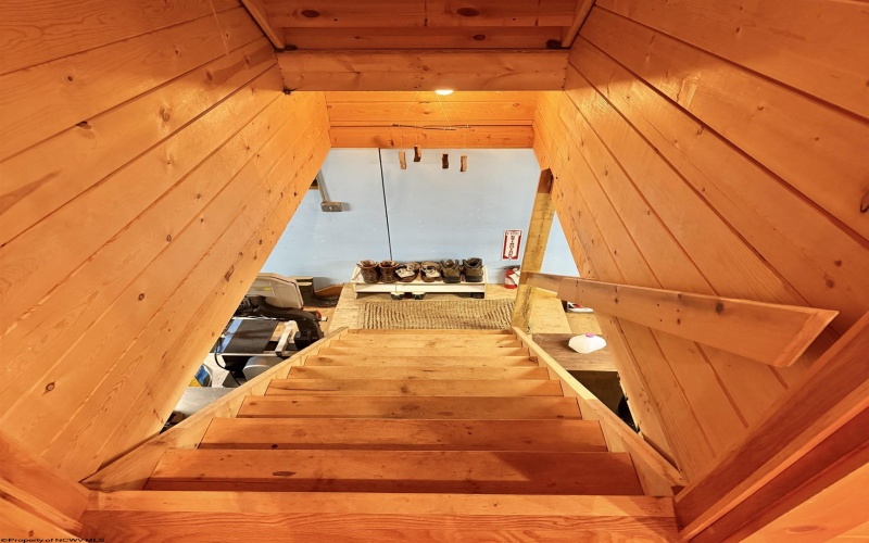 155 Meadows Road East, Harman, West Virginia 26270, 3 Bedrooms Bedrooms, 9 Rooms Rooms,2 BathroomsBathrooms,Single Family Detached,For Sale,Meadows Road,10164223