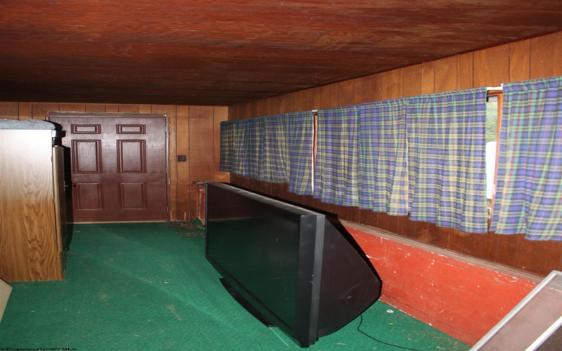 233 Kingfisher Road, Webster Springs, West Virginia 26288, 4 Bedrooms Bedrooms, 14 Rooms Rooms,1 BathroomBathrooms,Single Family Detached,For Sale,Kingfisher,10161515