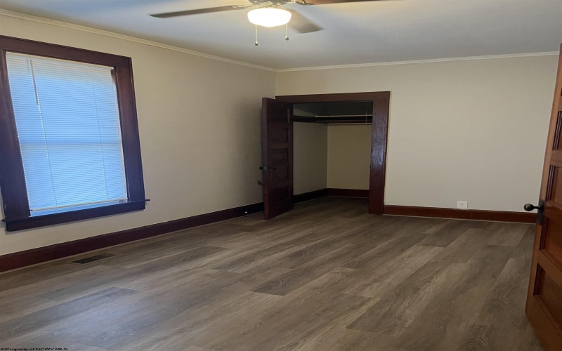 117 1/2 Davis Street, Elkins, West Virginia 26241, 1 Bedroom Bedrooms, 4 Rooms Rooms,1 BathroomBathrooms,Single Family Detached,For Sale,Davis,10164235