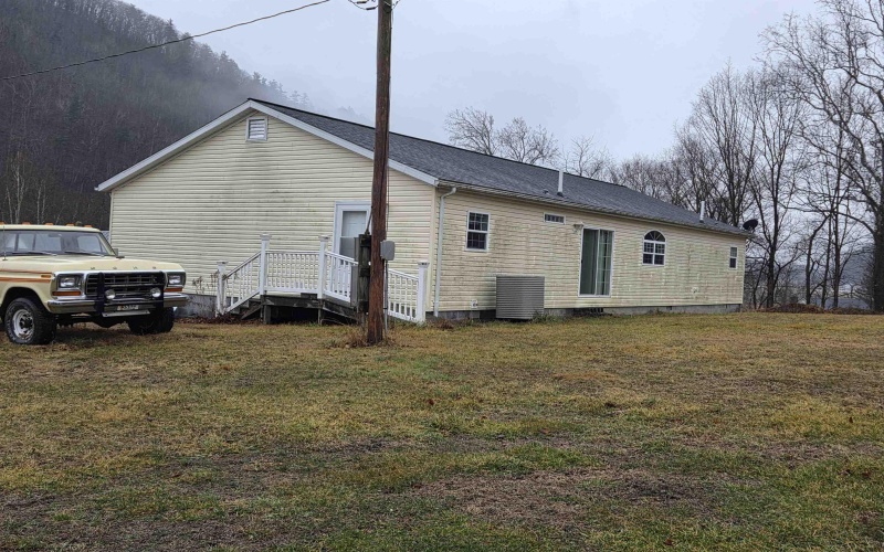 60 Annie Lane, Circleville, West Virginia 26804, 3 Bedrooms Bedrooms, 5 Rooms Rooms,2 BathroomsBathrooms,Single Family Detached,For Sale,Annie,10164239 60 Annie Lane, Circleville, West Virginia 26804, 3 Bedrooms Bedrooms, 5 Rooms Rooms,2 BathroomsBathrooms,Single Family Detached,For Sale,Annie,10164239