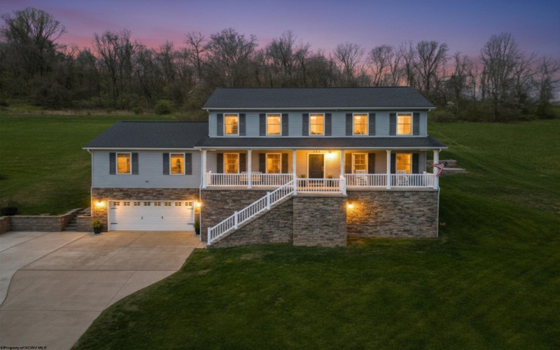 334 Evergreen Drive, Bridgeport, West Virginia 26330, 4 Bedrooms Bedrooms, 10 Rooms Rooms,2 BathroomsBathrooms,Single Family Detached,For Sale,Evergreen,10164234