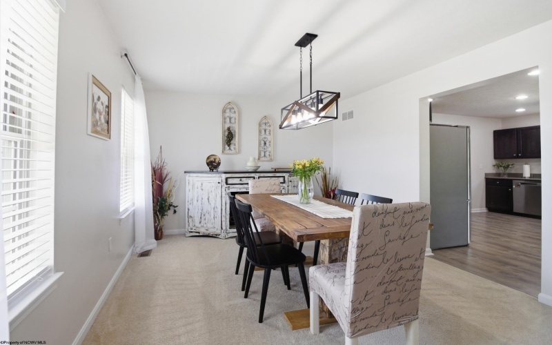 334 Evergreen Drive, Bridgeport, West Virginia 26330, 4 Bedrooms Bedrooms, 10 Rooms Rooms,2 BathroomsBathrooms,Single Family Detached,For Sale,Evergreen,10164234