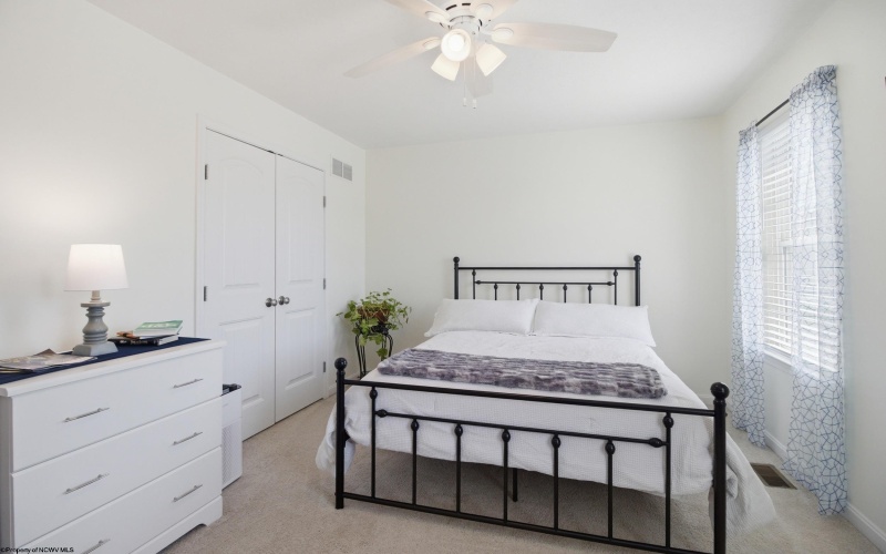 334 Evergreen Drive, Bridgeport, West Virginia 26330, 4 Bedrooms Bedrooms, 10 Rooms Rooms,2 BathroomsBathrooms,Single Family Detached,For Sale,Evergreen,10164234