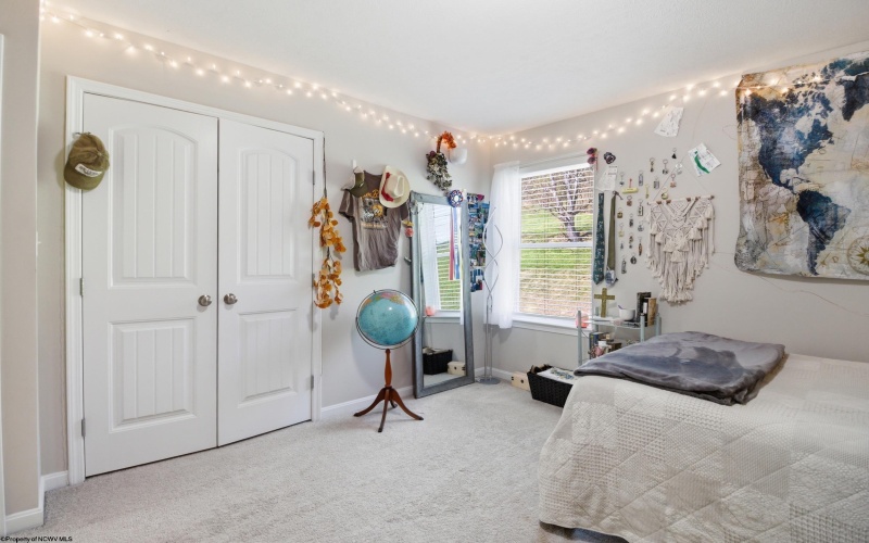 334 Evergreen Drive, Bridgeport, West Virginia 26330, 4 Bedrooms Bedrooms, 10 Rooms Rooms,2 BathroomsBathrooms,Single Family Detached,For Sale,Evergreen,10164234