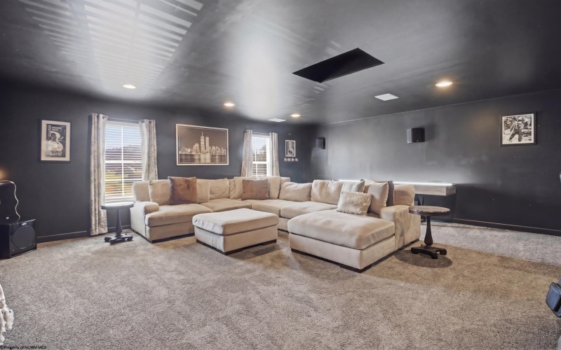 334 Evergreen Drive, Bridgeport, West Virginia 26330, 4 Bedrooms Bedrooms, 10 Rooms Rooms,2 BathroomsBathrooms,Single Family Detached,For Sale,Evergreen,10164234