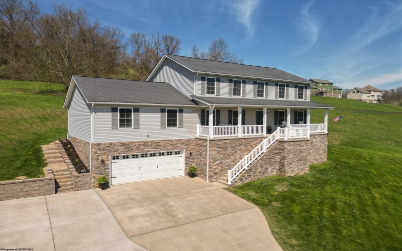 334 Evergreen Drive, Bridgeport, West Virginia 26330, 4 Bedrooms Bedrooms, 10 Rooms Rooms,2 BathroomsBathrooms,Single Family Detached,For Sale,Evergreen,10164234