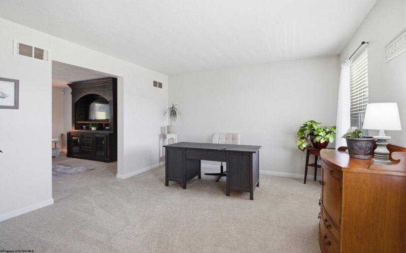 334 Evergreen Drive, Bridgeport, West Virginia 26330, 4 Bedrooms Bedrooms, 10 Rooms Rooms,2 BathroomsBathrooms,Single Family Detached,For Sale,Evergreen,10164234