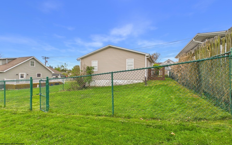 521 Kensington Avenue, Star City, West Virginia 26505, 3 Bedrooms Bedrooms, 6 Rooms Rooms,1 BathroomBathrooms,Single Family Detached,For Sale,Kensington,10164228