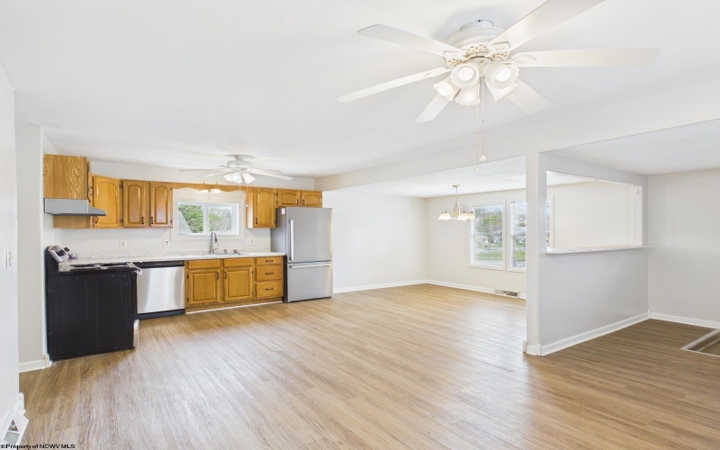 521 Kensington Avenue, Star City, West Virginia 26505, 3 Bedrooms Bedrooms, 6 Rooms Rooms,1 BathroomBathrooms,Single Family Detached,For Sale,Kensington,10164228