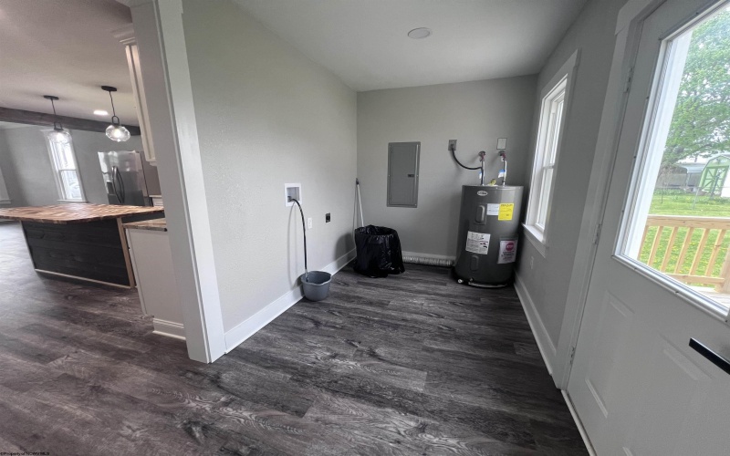 117 Davis Street, Elkins, West Virginia 26241-001, 3 Bedrooms Bedrooms, 10 Rooms Rooms,2 BathroomsBathrooms,Single Family Detached,For Sale,Davis,10164229