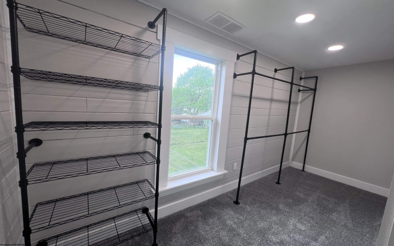 117 Davis Street, Elkins, West Virginia 26241-001, 3 Bedrooms Bedrooms, 10 Rooms Rooms,2 BathroomsBathrooms,Single Family Detached,For Sale,Davis,10164229