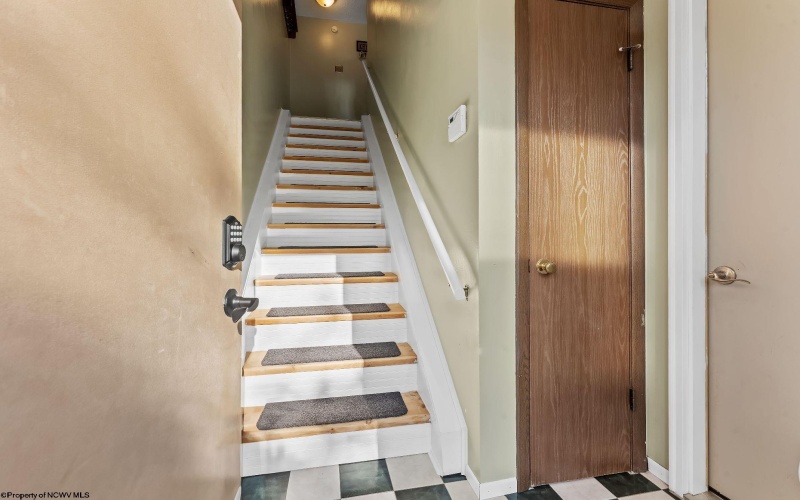 1234 Van Voorhis Road, Morgantown, West Virginia 26505, 2 Bedrooms Bedrooms, 5 Rooms Rooms,1 BathroomBathrooms,Single Family Attached,For Sale,Van Voorhis,10164237