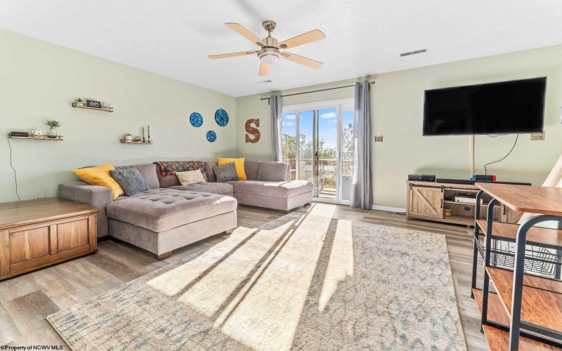 1234 Van Voorhis Road, Morgantown, West Virginia 26505, 2 Bedrooms Bedrooms, 5 Rooms Rooms,1 BathroomBathrooms,Single Family Attached,For Sale,Van Voorhis,10164237