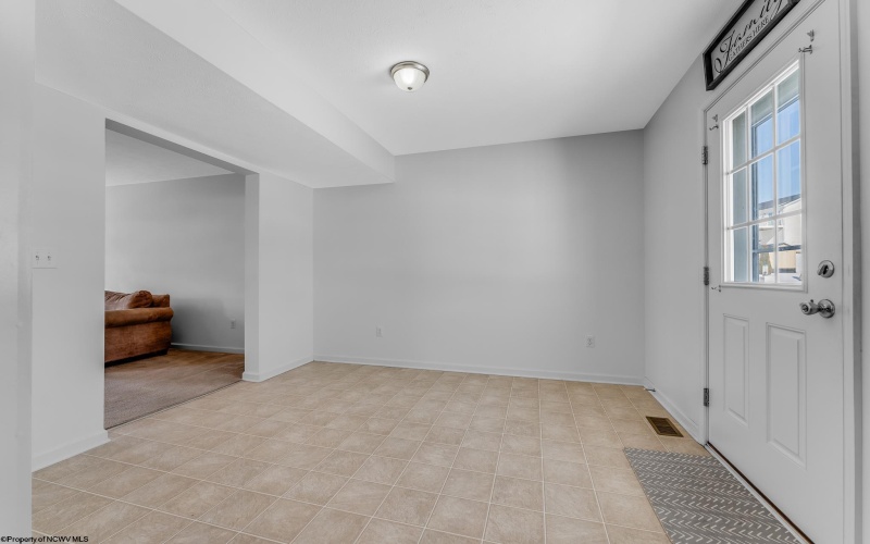 132 Eagle Drive, Maidsville, West Virginia 26541, 3 Bedrooms Bedrooms, 6 Rooms Rooms,1 BathroomBathrooms,Single Family Attached,For Sale,Eagle,10164231