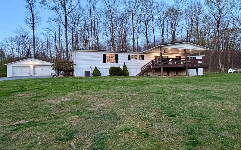 14 Longhorn Drive, Fairmont, West Virginia 26554, 4 Bedrooms Bedrooms, 8 Rooms Rooms,2 BathroomsBathrooms,Single Family Detached,For Sale,Longhorn,10164243