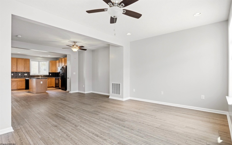 3318 Sun Court, Morgantown, West Virginia 26505, 4 Bedrooms Bedrooms, 8 Rooms Rooms,3 BathroomsBathrooms,Single Family Attached,For Sale,Sun,10164238