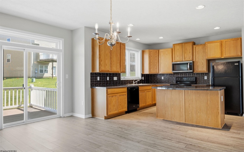 3318 Sun Court, Morgantown, West Virginia 26505, 4 Bedrooms Bedrooms, 8 Rooms Rooms,3 BathroomsBathrooms,Single Family Attached,For Sale,Sun,10164238