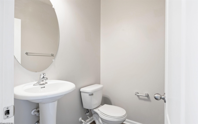 3318 Sun Court, Morgantown, West Virginia 26505, 4 Bedrooms Bedrooms, 8 Rooms Rooms,3 BathroomsBathrooms,Single Family Attached,For Sale,Sun,10164238